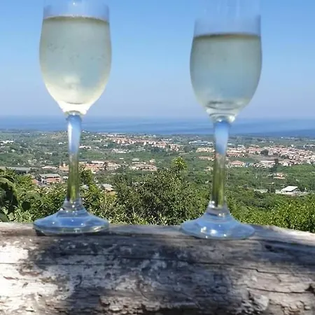 Holiday home Casa Paradisotaorminaetna *